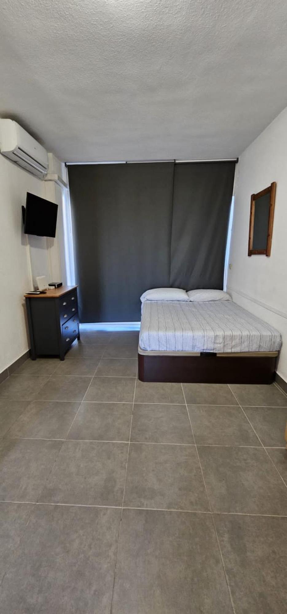 Nice Studio With Pool And Internet Fiber Торремолинос Экстерьер фото